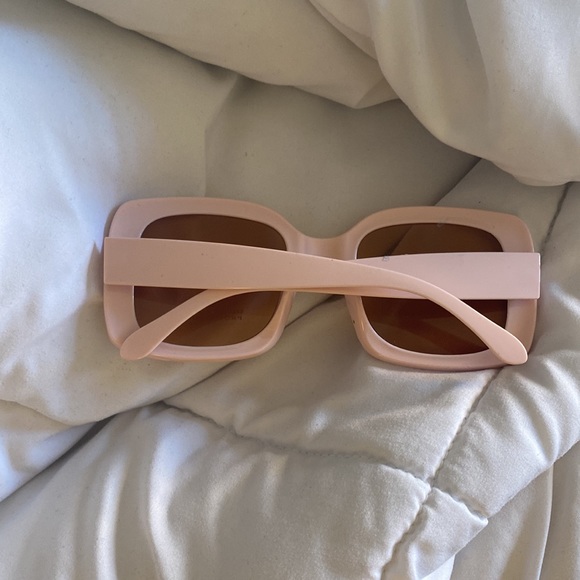 Oversize sunglasses - Picture 3 of 4